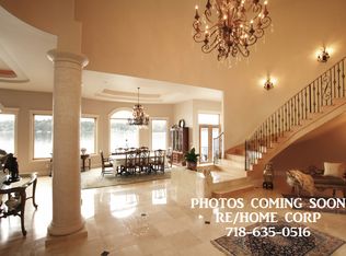 327 Beaumont St, Brooklyn Ny, NY 11235