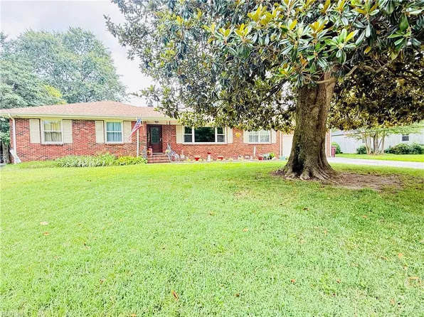 420 Oaklette Dr, Chesapeake, VA 23325