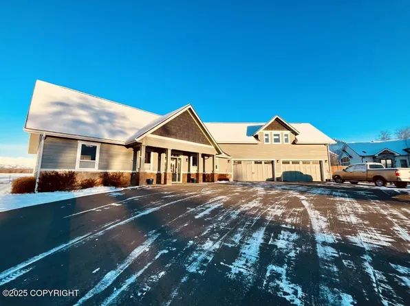 15061 E Rocky Point Dr, Palmer, AK 99645