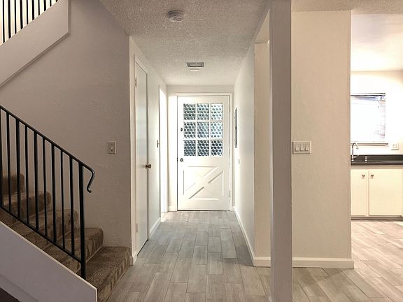2nd image of 10352 Greenwood Ct APT 4