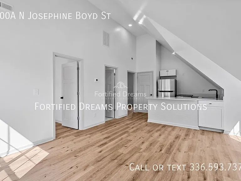 700A N Josephine Boyd St — Photo 7