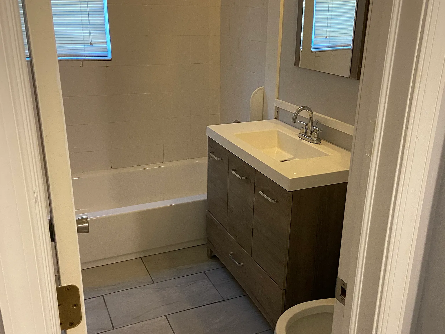 1 bed, 720 sqft, $2,000 — Photo 2