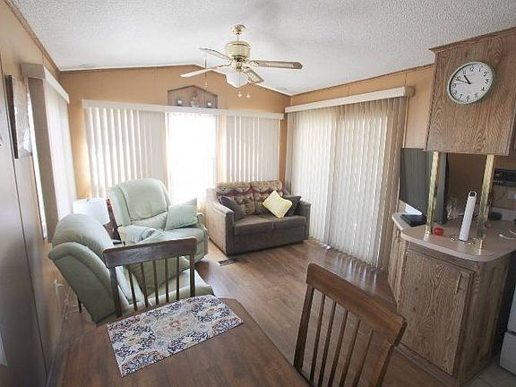 4th image of 1703 N Thornton Rd #568