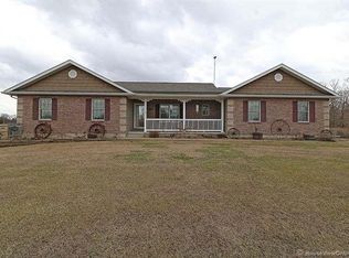 101 Crawford Ln, Farmington, MO 63640