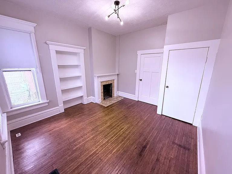 248 S 18th St — Photo 15