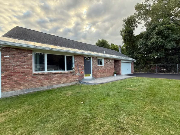 26 Patricia Ln APT B, Albany, NY 12203