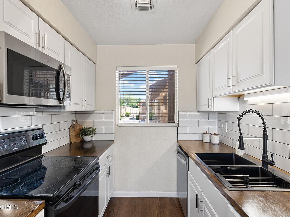 1st image of 330 W TONOPAH Drive #5