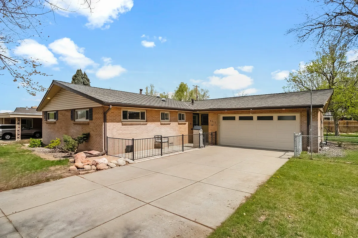 Building Photo - 4610 Saulsbury St