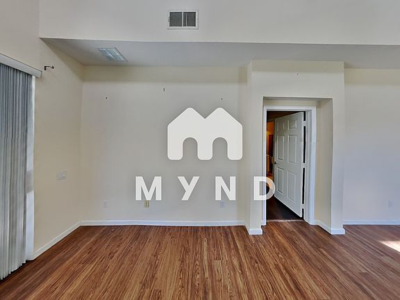 2nd image of 1522 Croydon St