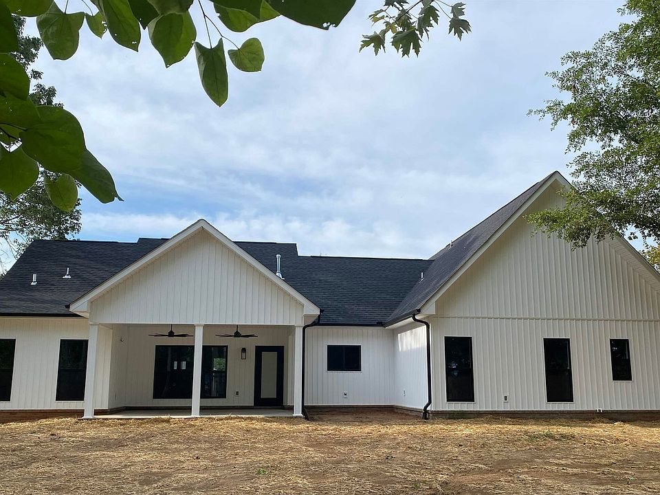 2nd image of 27070 McLemore Cir