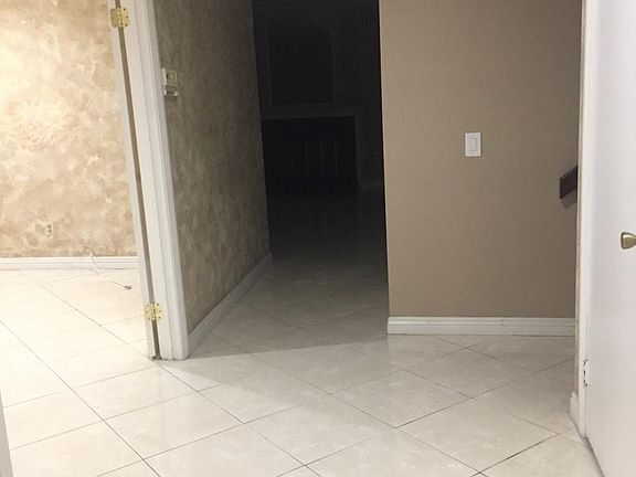 3rd image of 1143 S Crofter Dr