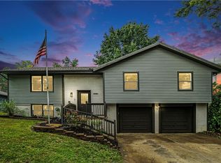 1105 N Halsey Ter, Harrisonville, MO 64701