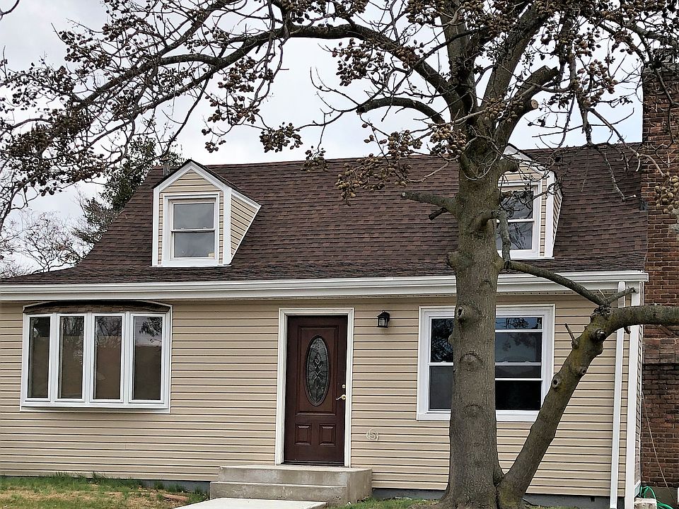 1st image of 305 Anchor Way