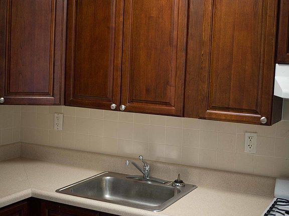 4th image of 792 Sterling Pl Ph E