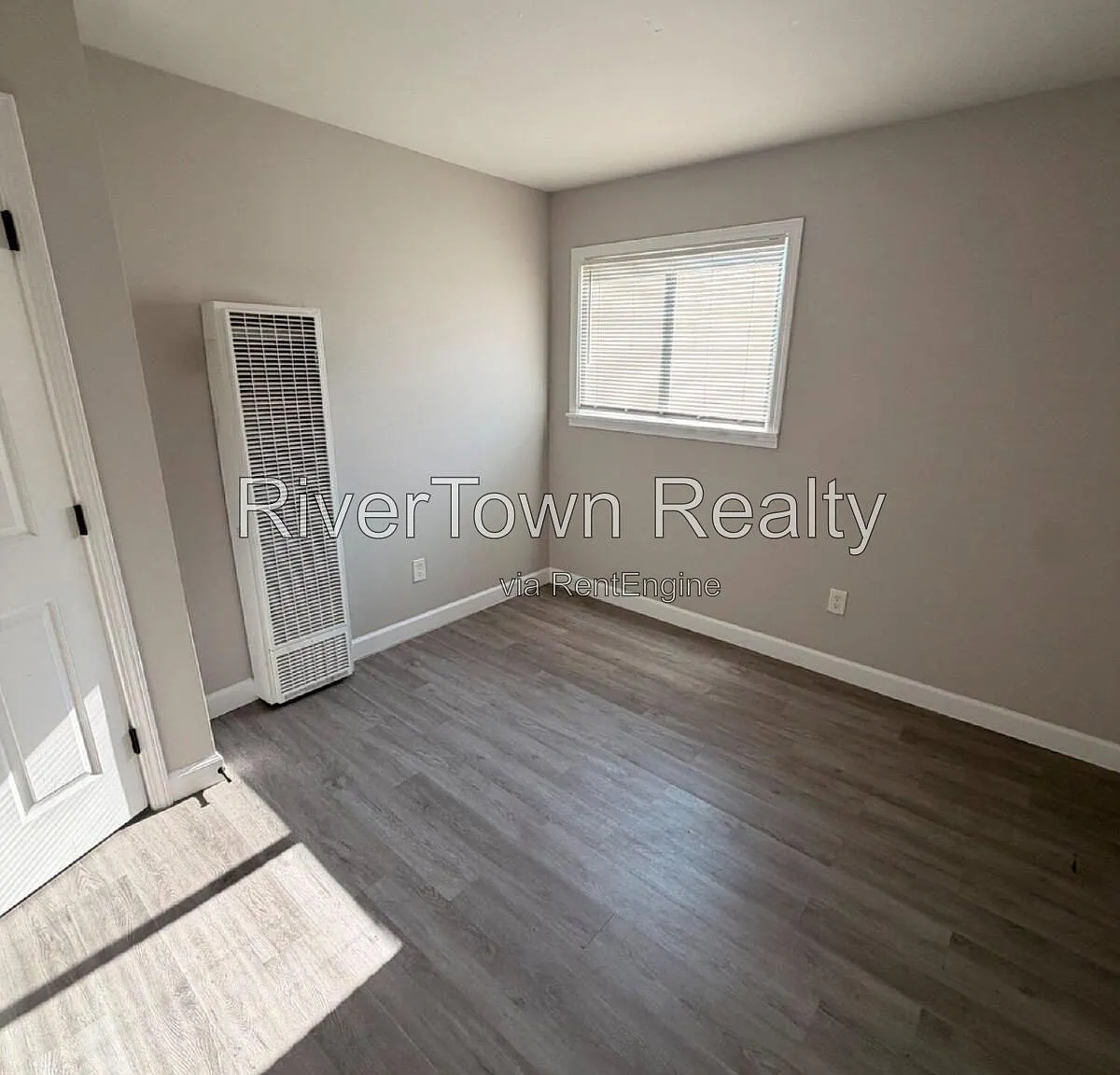 2 bed, 1.0 bath, 728 sqft, $750 — Photo 4
