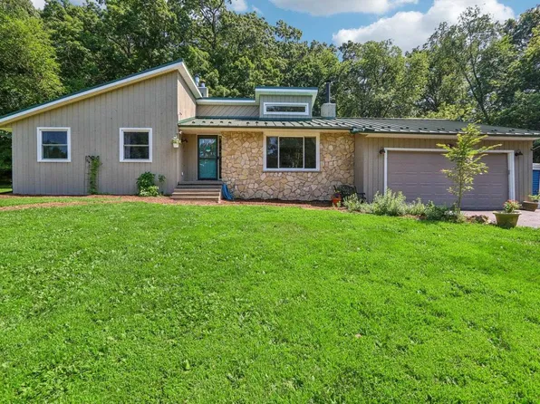 N3638 Birchwood Drive, Poynette, WI 53955