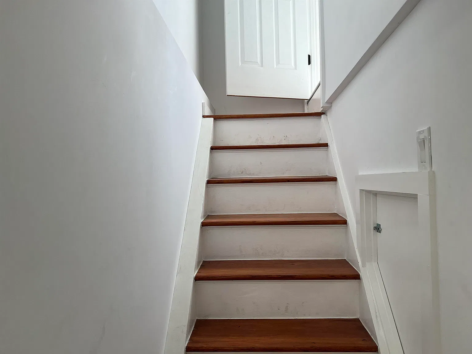 5 bed, 2.0 bath, $4,200 — Photo 2