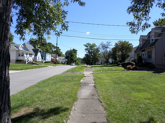 4th image of 113 Erskine Ave #1