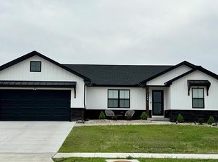 144 Bay Meadow Cir, Moro, IL 62067