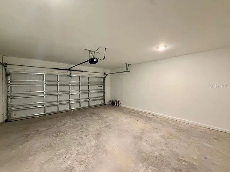 6472 Domizio Dr — Photo 25