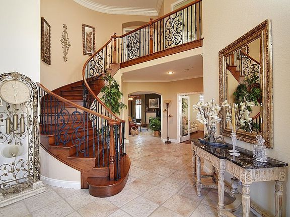 2nd image of 3139 Willow Creek Pl