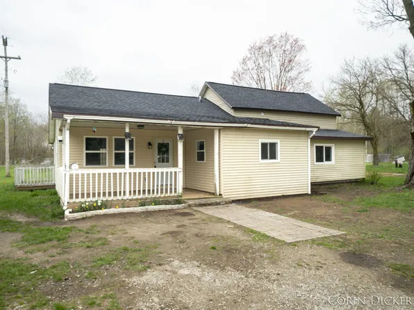 2690 51 1/2 St, Grand Junction, MI 49056