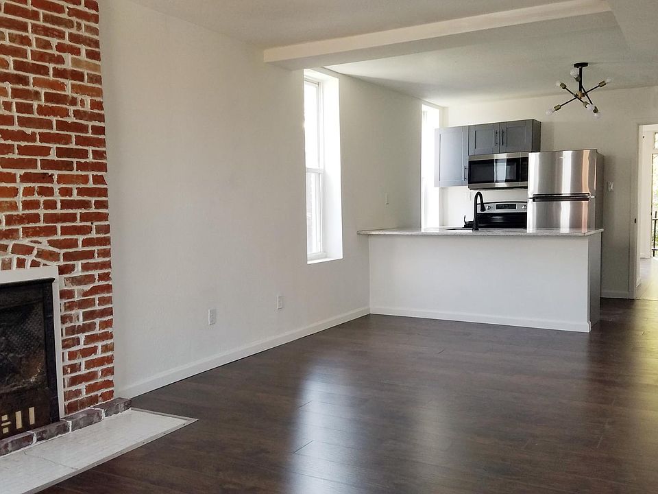 1st image of 4410-4412 Swan Ave