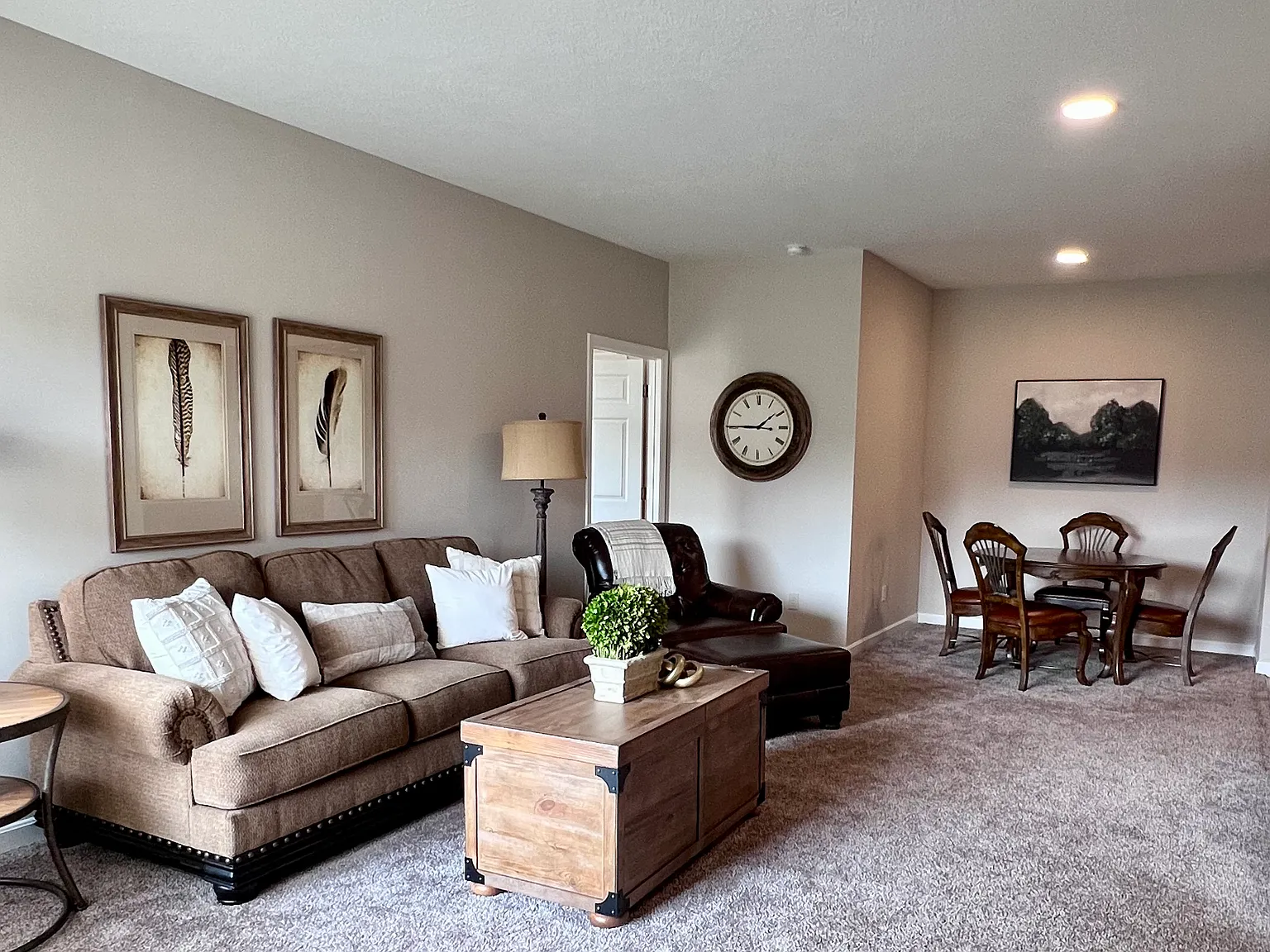 Waterford Place Apartments & Villas — Photo 2