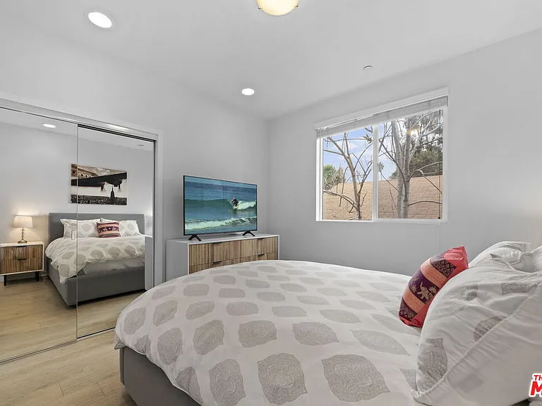 11912 Laurelwood Dr #201 — Photo 25