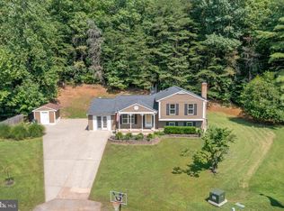 12525 Spring Dr, Manassas, VA 20112