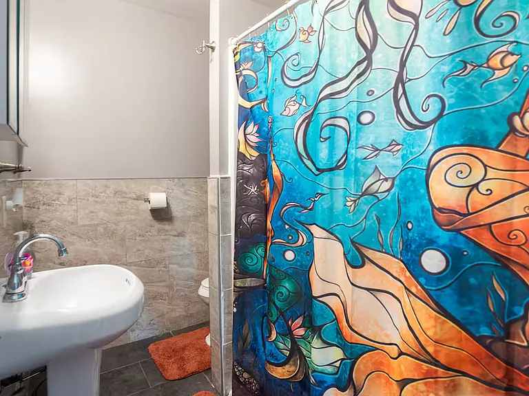 Full bathroom