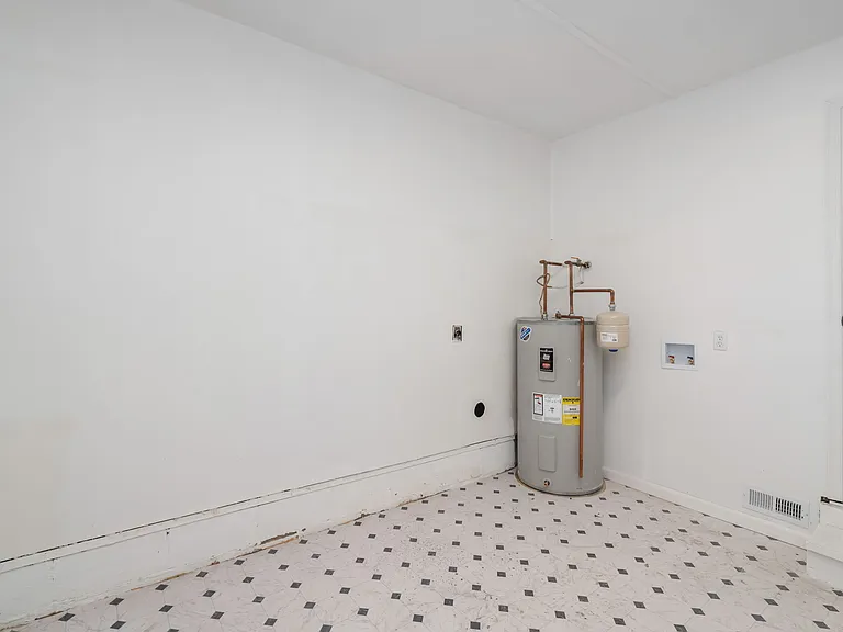 728 Birchbrook Dr — Photo 12