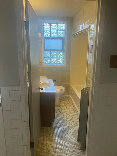 5226 Loughborough Ave #1E Photo 1