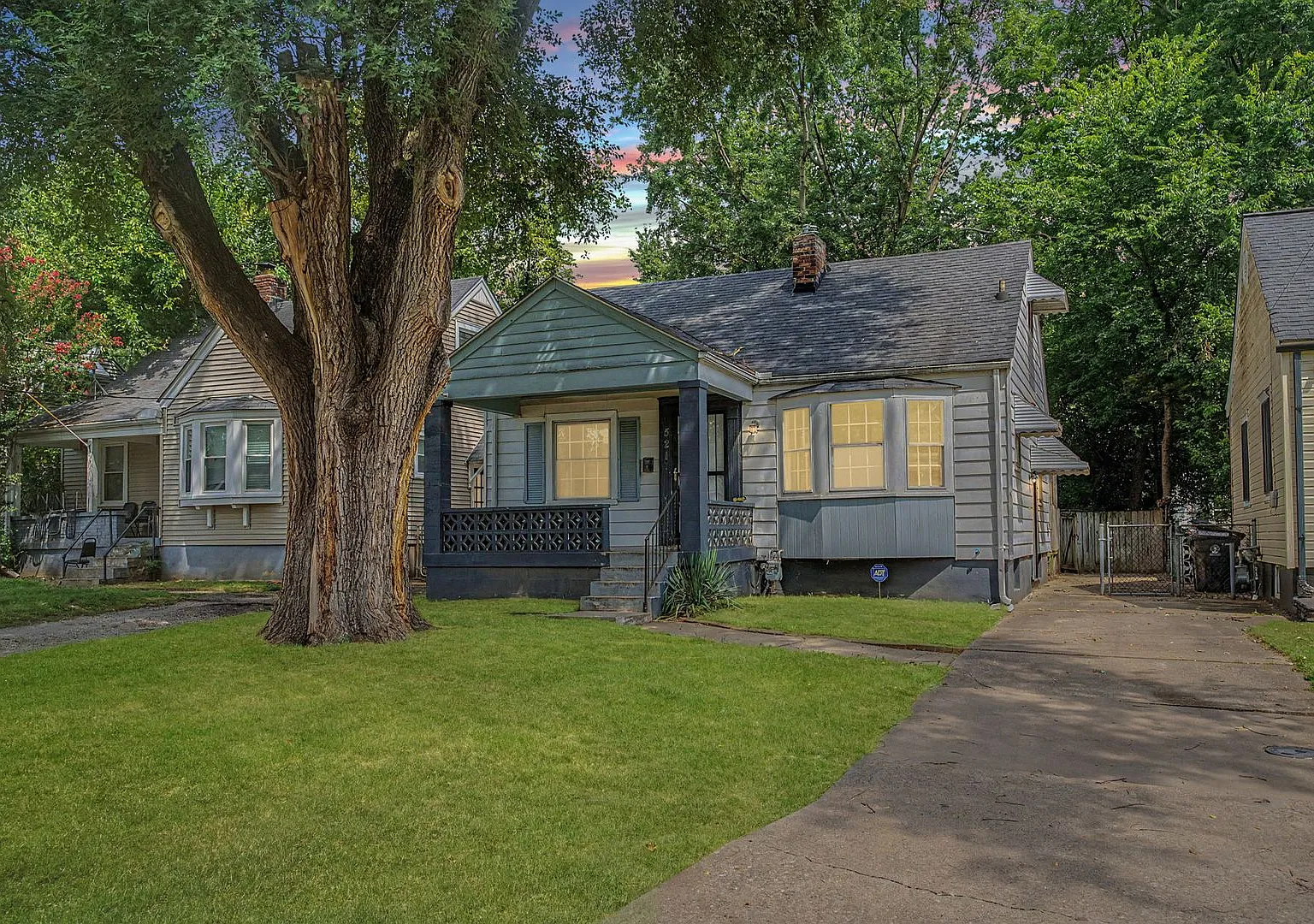3 Bed/1 Bath Home Close to U of L & Churchill Downs — Photo 1