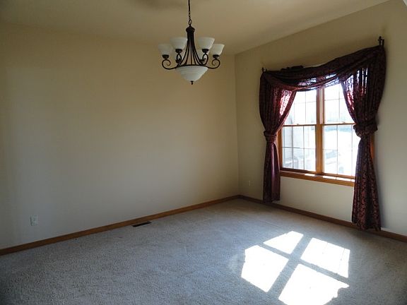 3rd image of 2335 Fawn Ct