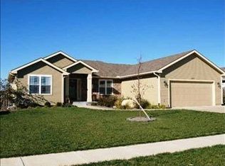 4129 SW Misty Harbor Ave, Topeka, KS 66610