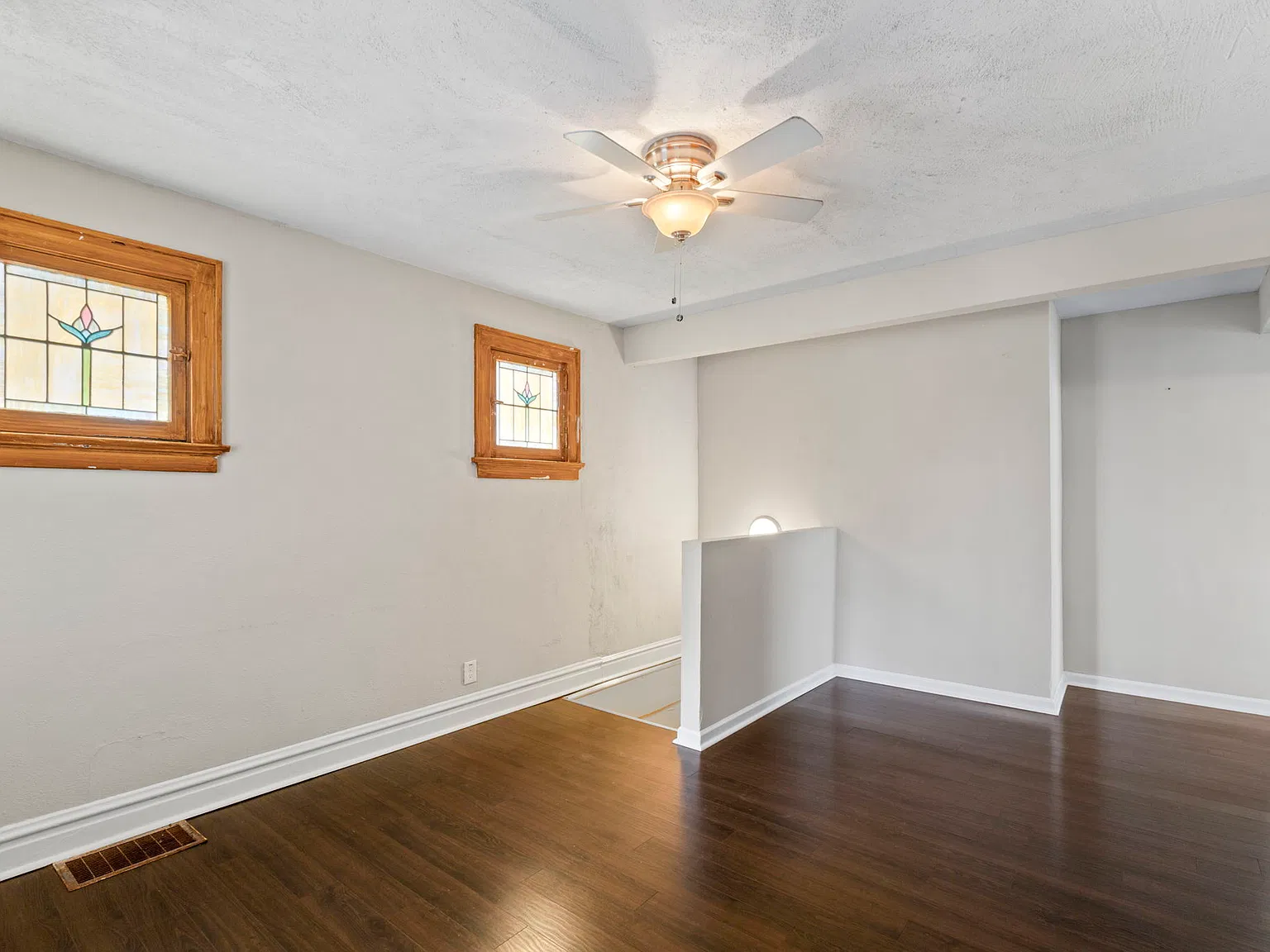 2 bed, 900 sqft, $1,600 — Photo 4