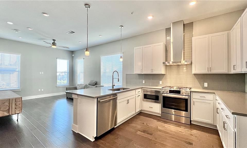 1st image of 4325 Jackson Ave #2205