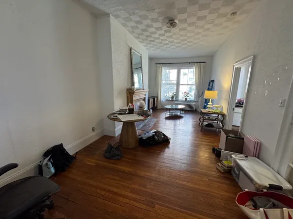 235 Commonwealth Ave APT 6, Boston, MA 02116