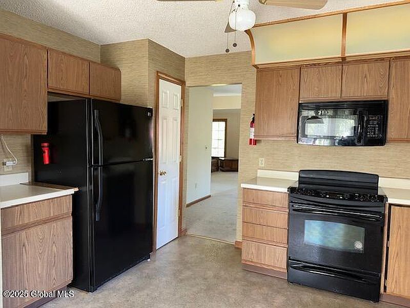 3rd image of 23 Standish Drive