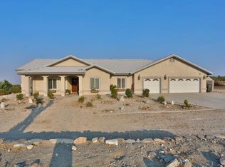 10055 Beekley Rd, Phelan, CA 92371