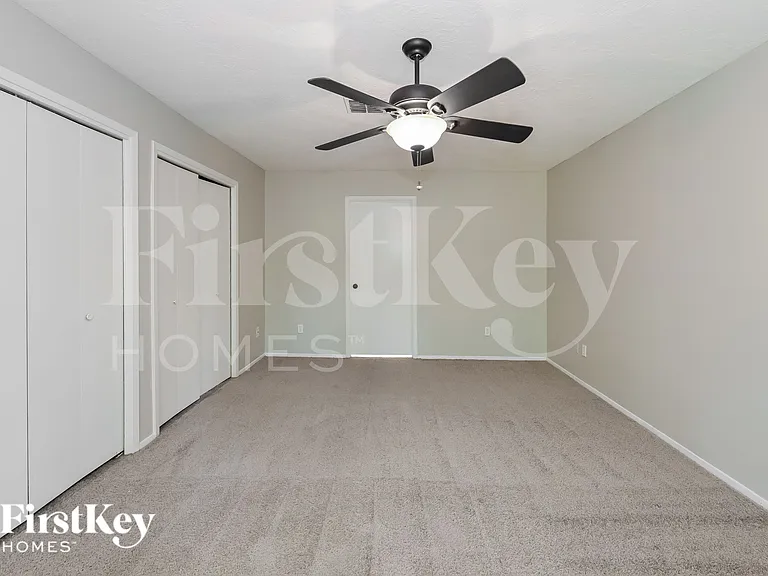 3223 Lake Stream Dr — Photo 8