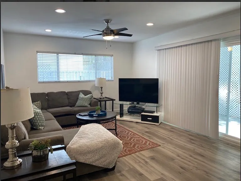 415 N Oakhurst Dr #104 — Photo 6