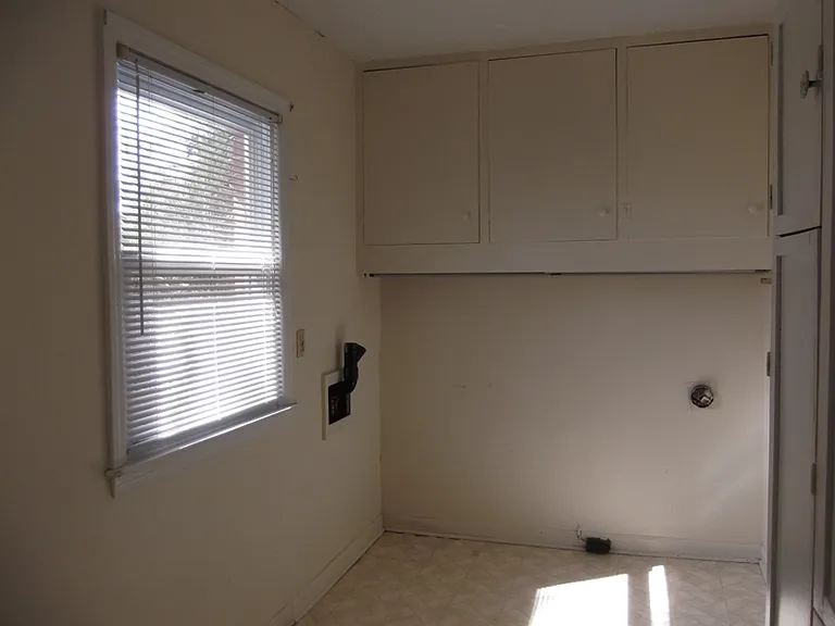 215 Shepard St — Photo 11