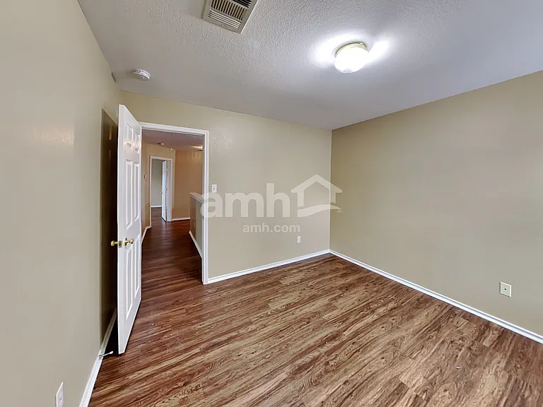 1817 Melissa Oaks Ln — Photo 17