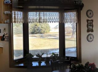 18388 Round Grove Rd, Morrison, IL 61270