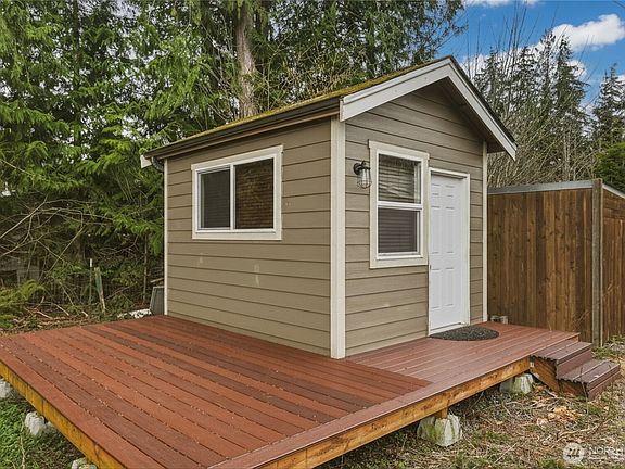 4th image of 6425 Little Big Horn