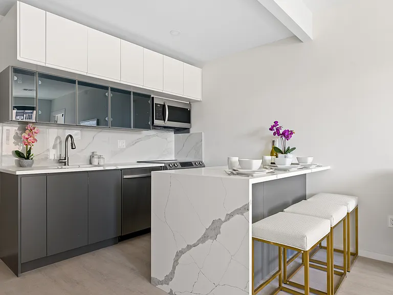 15 W End Ave #PHA — Photo 5