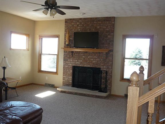 5th image of 251 Trent Ln