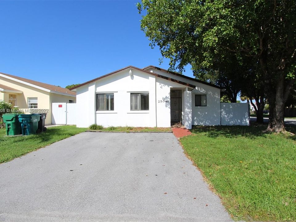 1st image of 25040 SW 125th Ct #25040